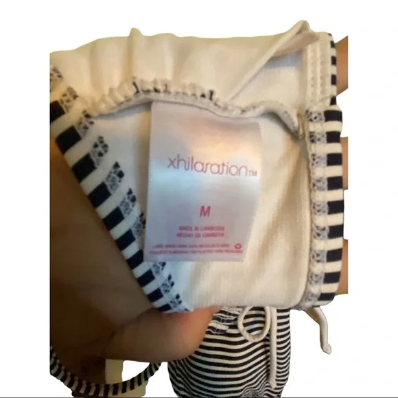 LIKE NEW!  Ladies Nautical Bikini Top - Picture 7 of 7